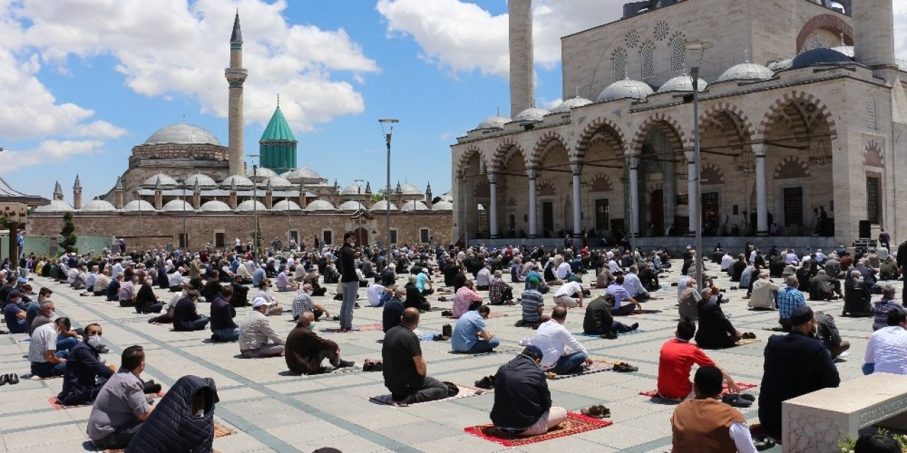 Konya genelinde bin 396 noktada cuma namazı kılınacak