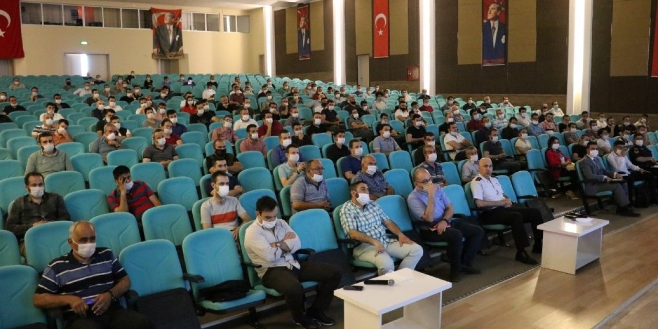 Beyşehir’de silah üreticileri ile av bayilerine silah bilgi sistemi eğitimi