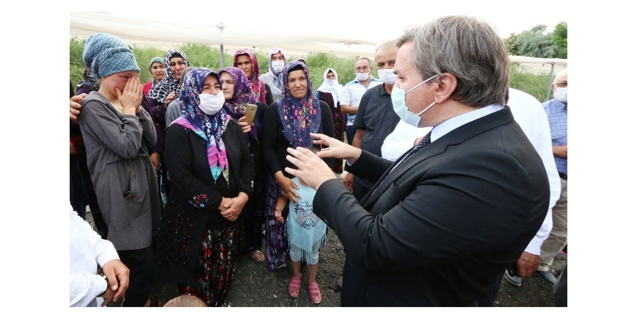 Vali Aydoğdu’nun "Okuyacaksın" sözü okuyamayan Ayşenur’u gözyaşlarına boğdu