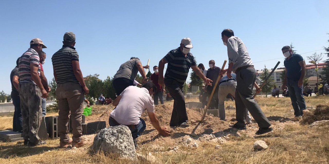 Hediye Sanlav Dualarla Toprağa Verildi