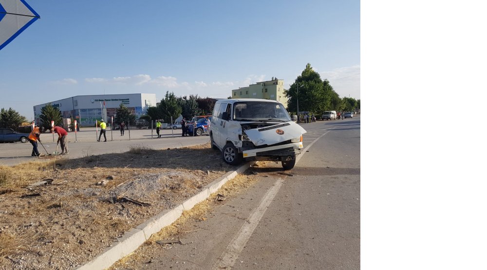 Alibeyhüyüklülerden kavşağa sinyalizasyon talebi