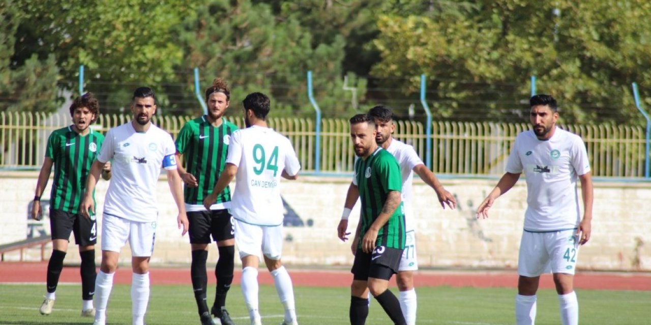 TFF 2. Lig: 1922 Konyaspor: 0 - Sakaryaspor: 1