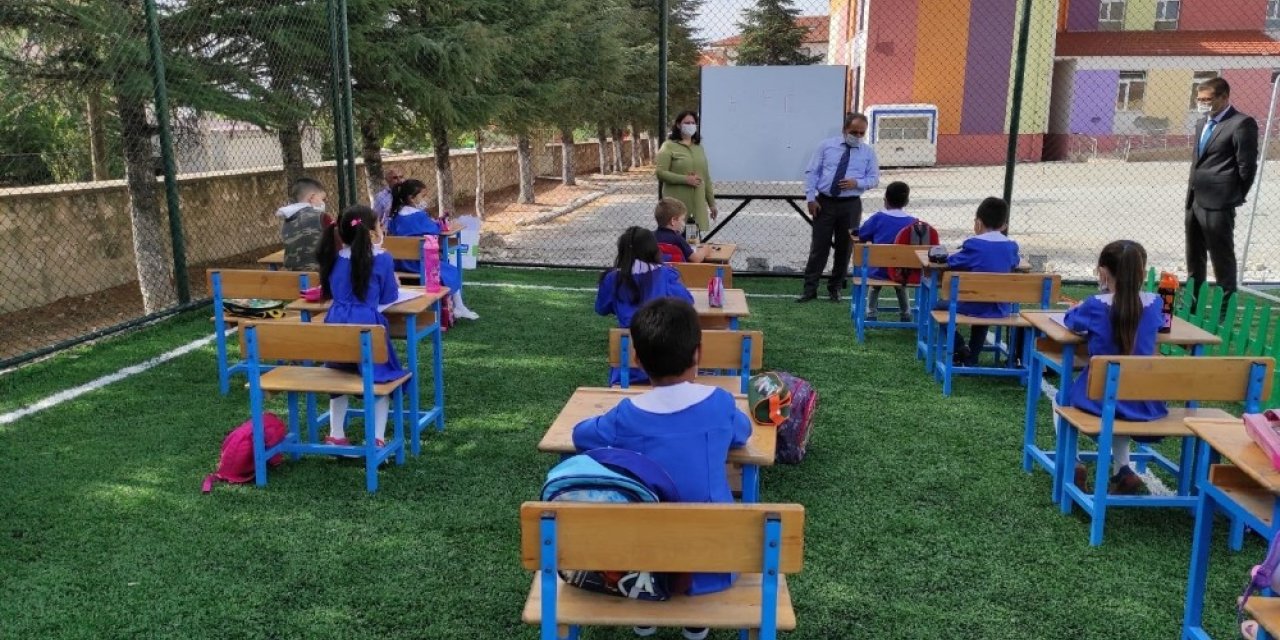 Yunak’ta “Açık Sınıf” uygulaması yaygınlaşıyor