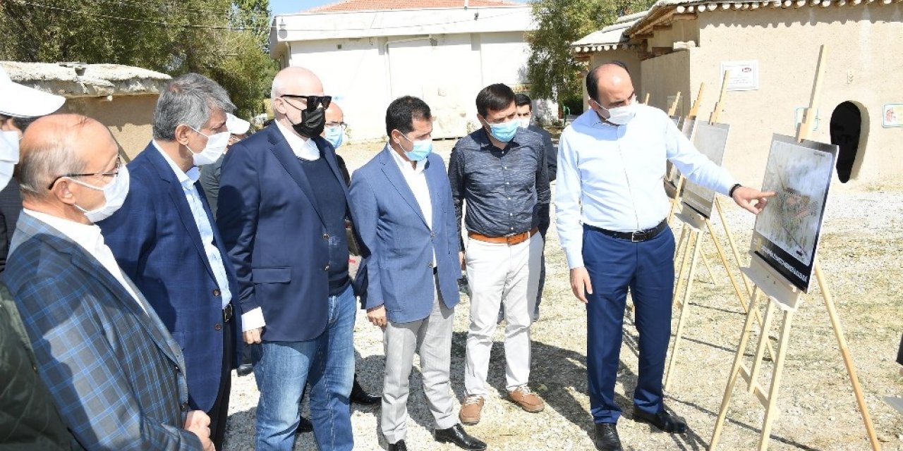 Kültür Bakan Yardımcısı Alpaslan, Konya’nın tarihi alanlarını inceledi