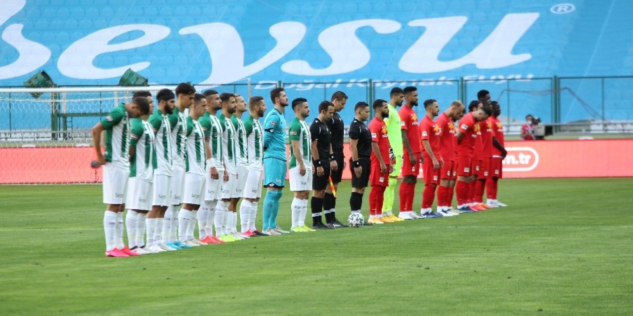 Süper Lig: Konyaspor: 0 - Yeni Malatyaspor: 0 (İlk yarı)