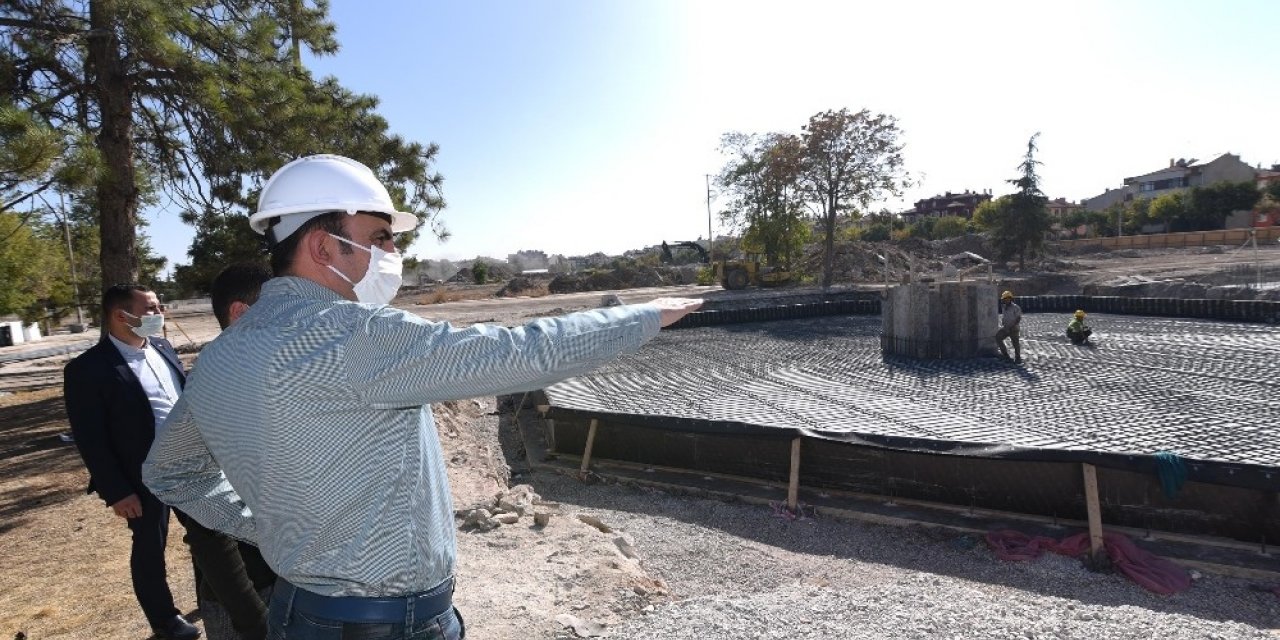 Başkan Altay Millet Bahçesi inşaatını inceledi