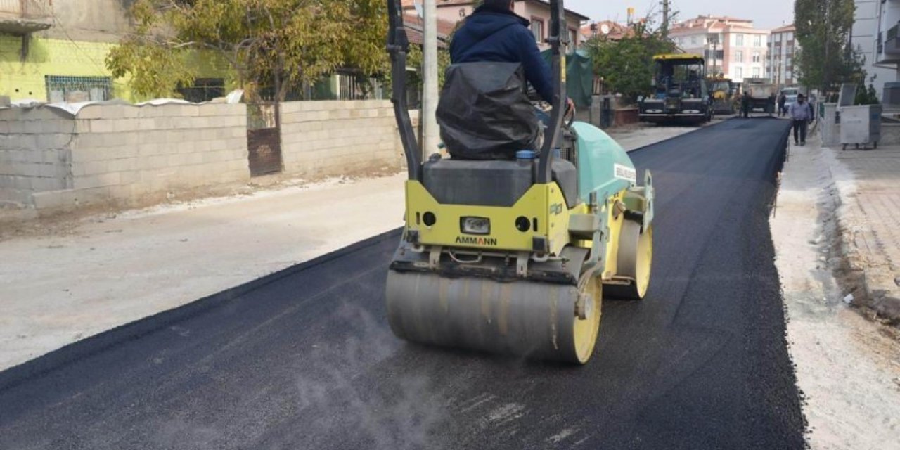 Ereğli Belediyesi sıcak asfalt çalışmalarını sürdürüyor