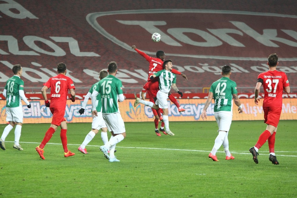 Süper Lig: Konyaspor: 0 - Sivasspor: 1 (Maç sonucu)