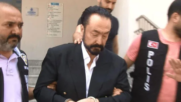 Kızını Adnan Oktar'a kaptıran bir annenin itirafları