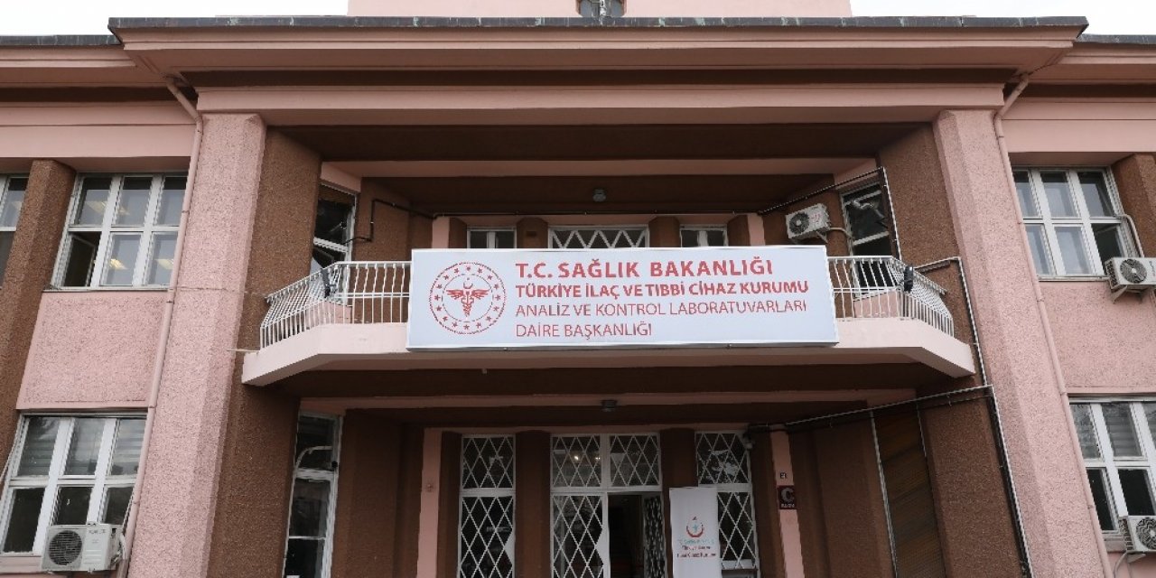 Covid-19 aşısının analizleri Sağlık Bakanlığı laboratuvarlarında yapılıyor