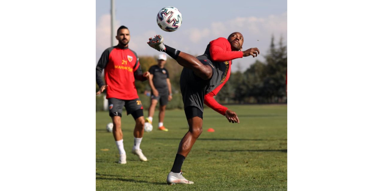 Kayserispor’da Fernandes kadroda