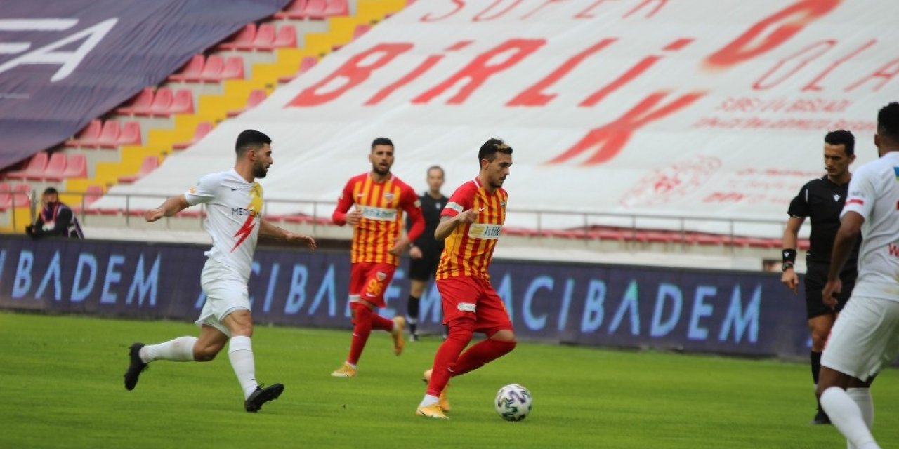 Süper Lig: Kayserispor: 1 - Yeni Malatyaspor: 0 (İlk Yarı)