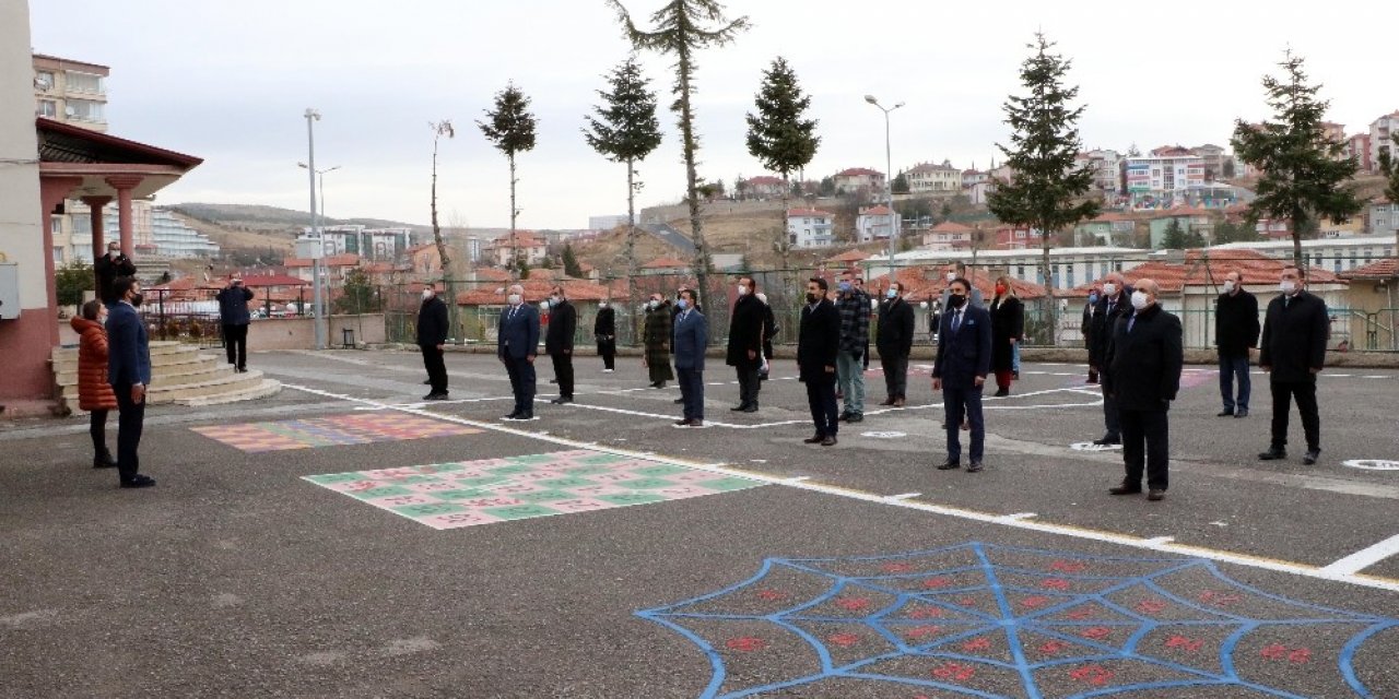 Yozgat’ta okullarda İstiklal Marşı okundu