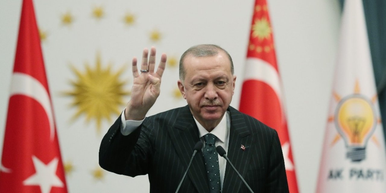 Cumhurbaşkanı Erdoğan, “Zerre kadar onuru olsa o koltuktan çekip giderdi”