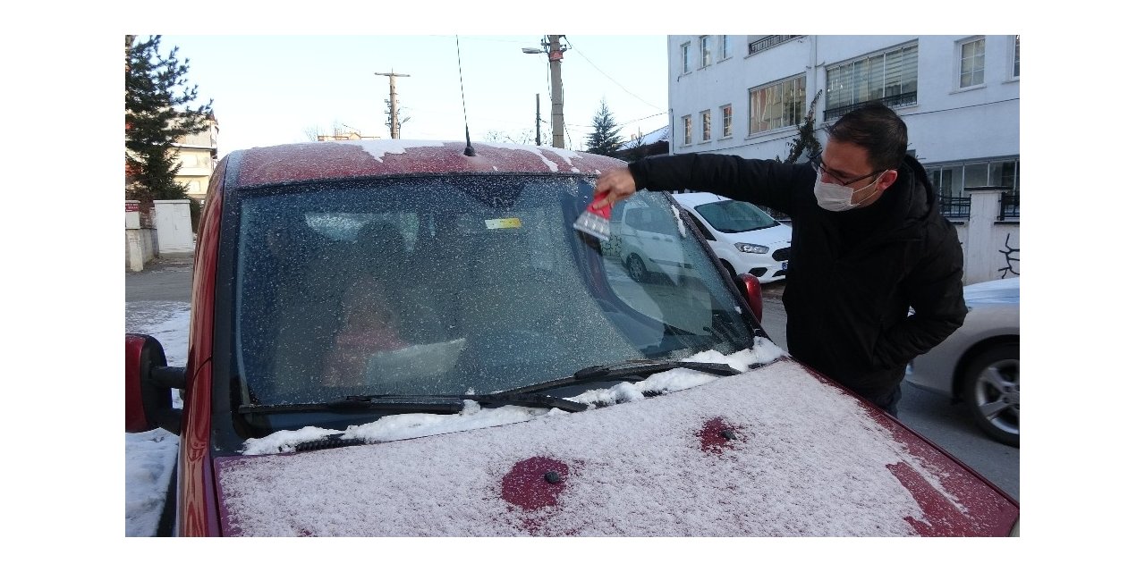 Sivas’ta hayat dondu, termometreler eksi 17’yi gösterdi