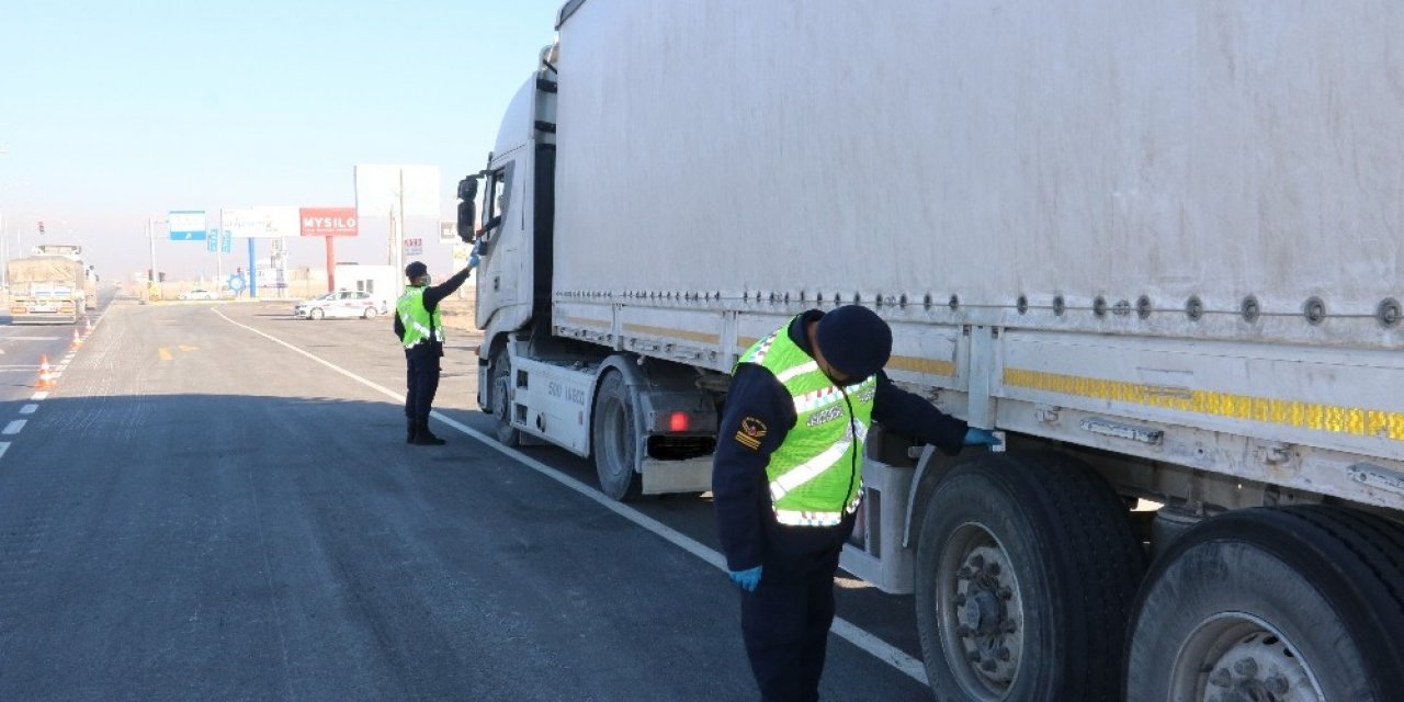 Aksaray’da kış lastiği denetimi