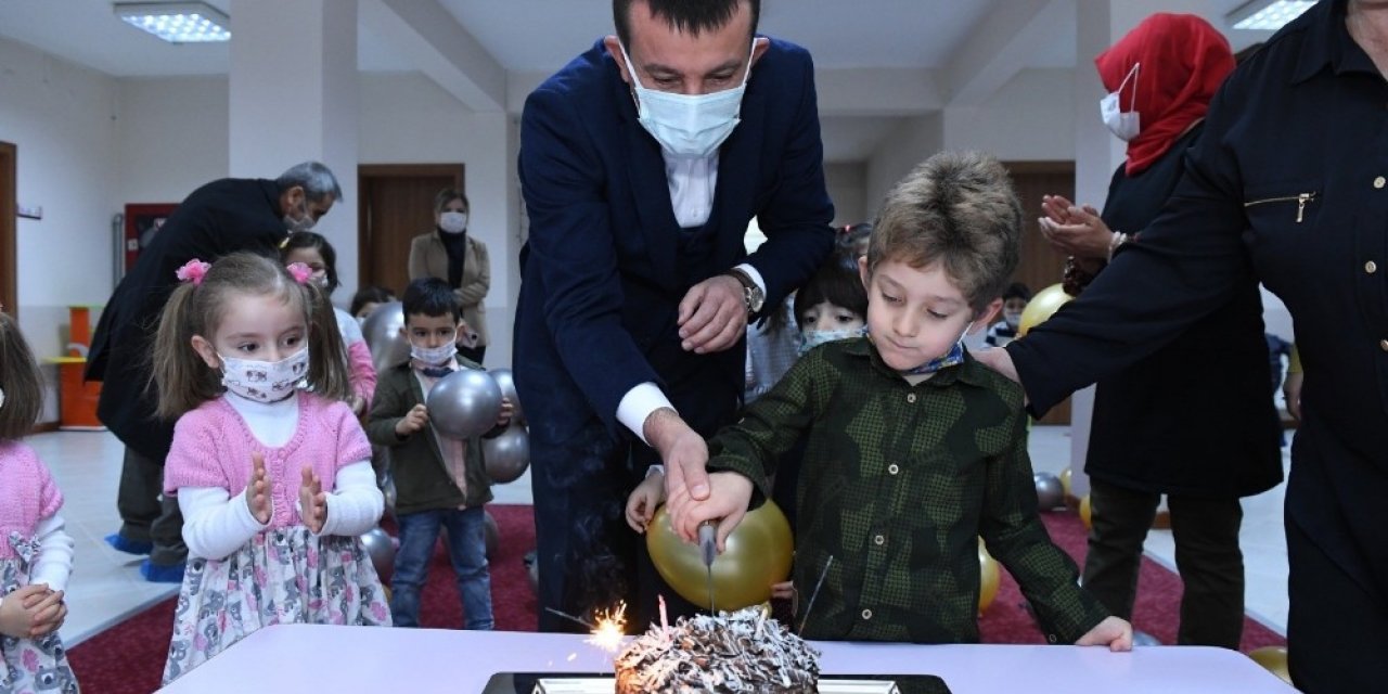 Altındağ’da miniklerin karne sevinci