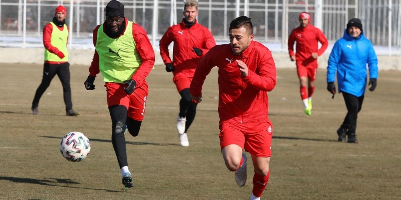 Sivasspor’da Kasımpaşa mesaisi