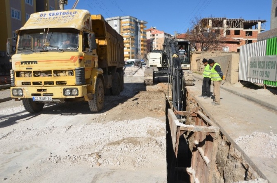 Ereğli'de Alt Yapı ve Çevre Düzenleme Çalışmaları Devam Ediyor