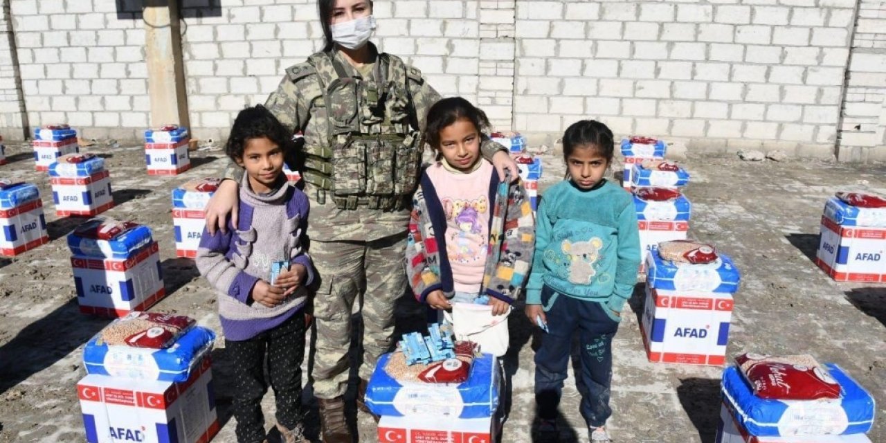 Türk Silahlı Kuvvetleri’nden Rasulaynlı ihtiyaç sahiplerine gıda yardımı