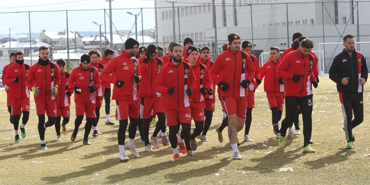 EsEs Adanaspor maçı hazırlıklarını tamamladı