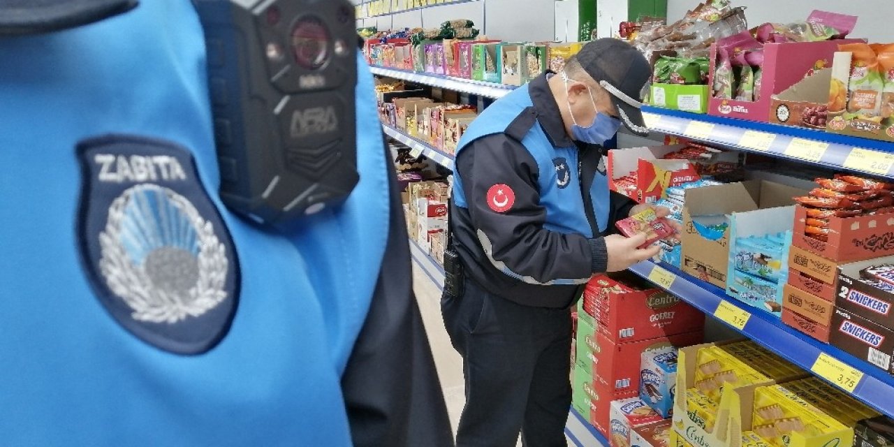 Aksaray’da yaka kameralı zabıtalar denetimlere başladı