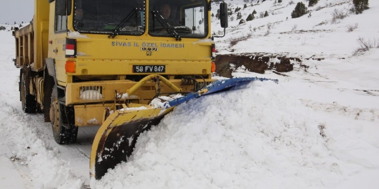 Sivas’ta 122 köy yolu ulaşıma kapalı