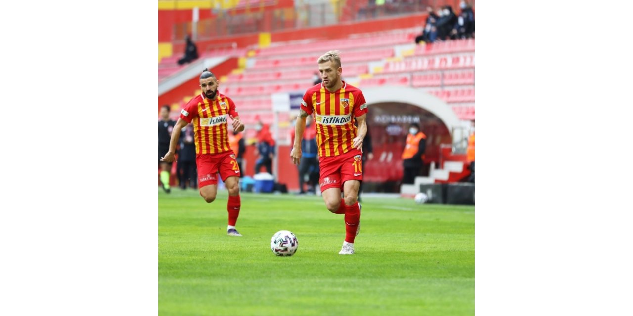 Kayserispor 30 kişilik kadrosunu TFF’ye bildirdi