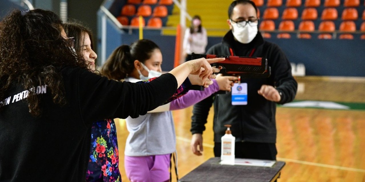 Mamak’ta çocuklar Laser Run ile tanıştı