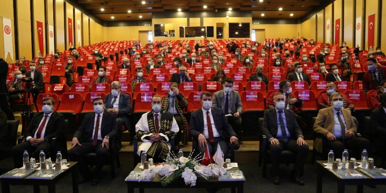 Sivas Cumhuriyet Üniversitesi 47 yaşında