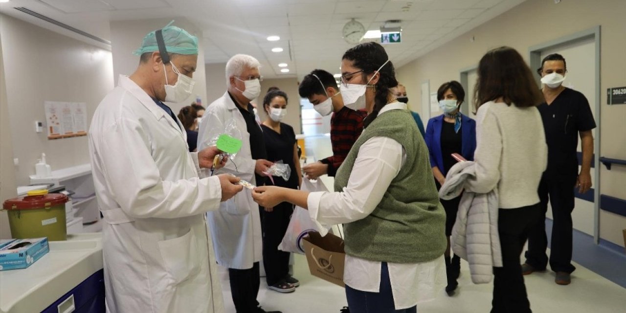 TED Ankara Koleji’nden, sağlık çalışanlarına duygulandıran destek