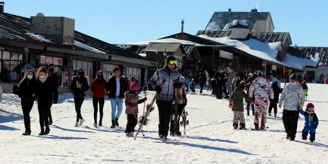 Önümüzdeki yıl Erciyes’te Meksikalı, Brezilyalı, Kolombiyalı turistler kayak yapacak