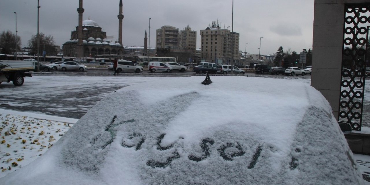 Kayseri beyaza büründü