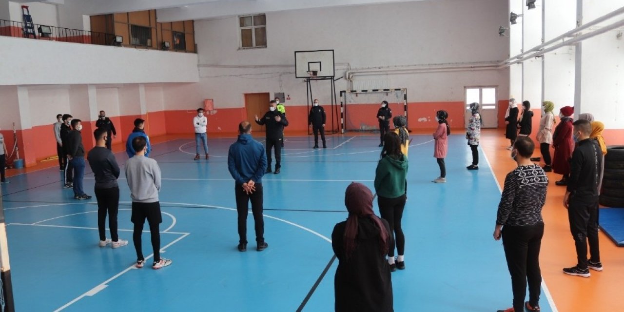 Polis adaylarına uygulamalı eğitim