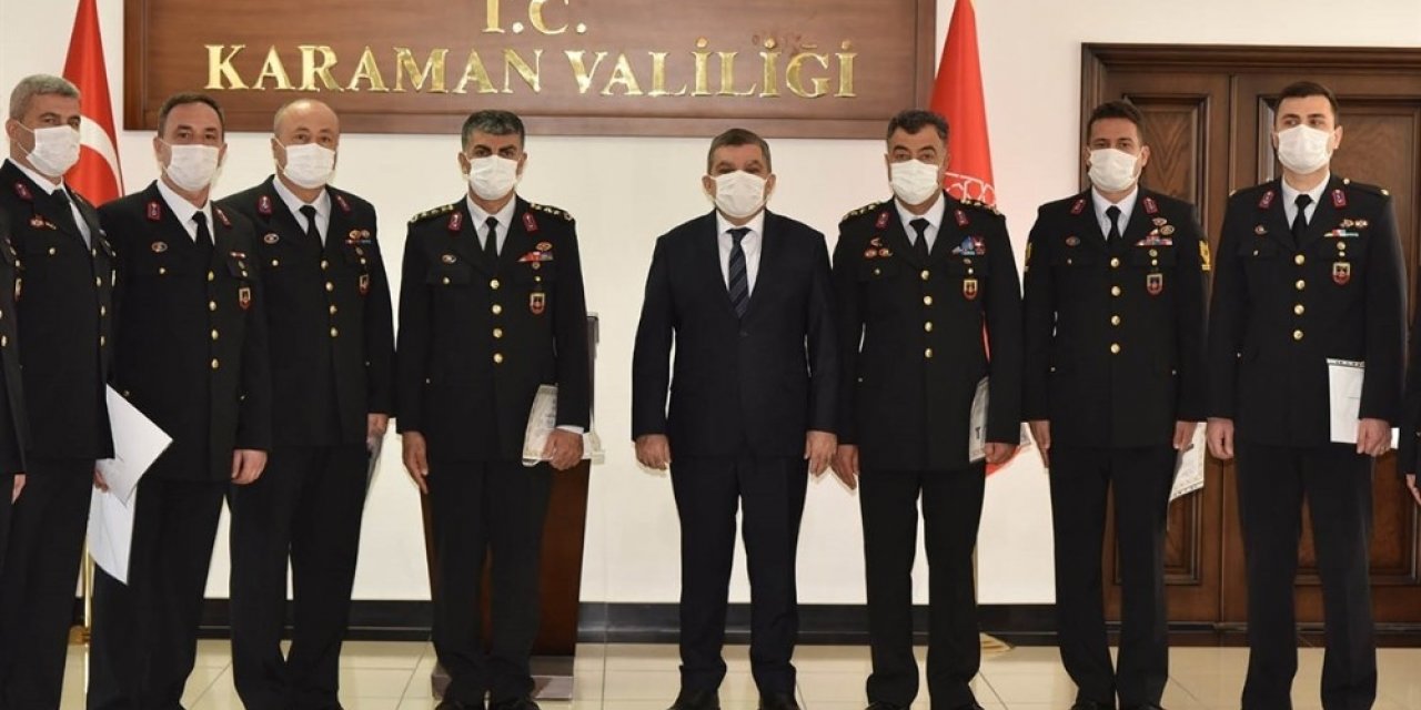 Vali Işık, jandarma personelini başarı belgesi ile ödüllendirdi