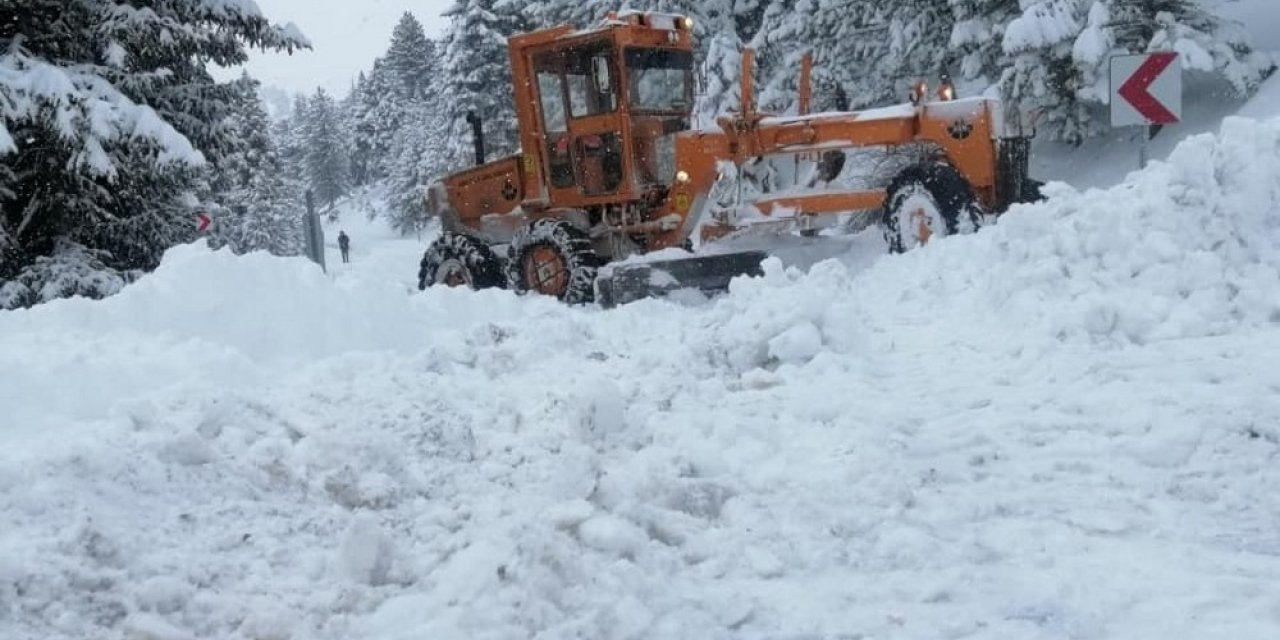 Bozkır- Antalya yolu trafiğe açıldı