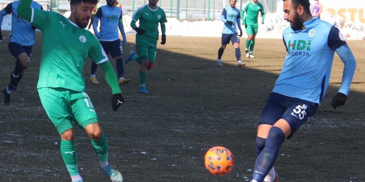 2. Lig Kırmızı Grup: Sivas Belediyespor: 2 - Pazarspor: 0