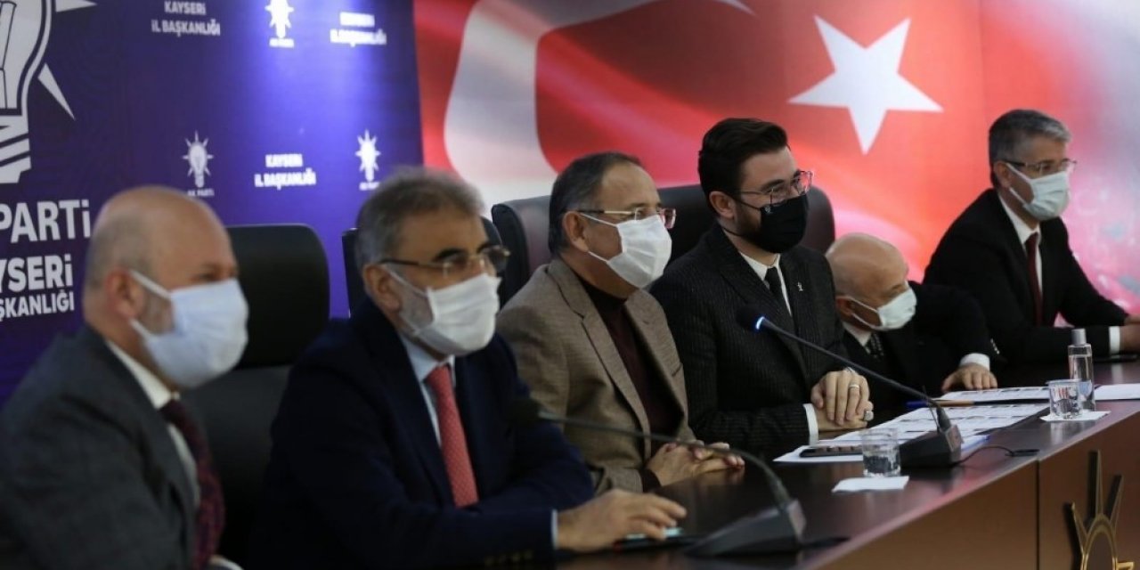 AK Parti’de istişare ve değerlendirme toplantısı