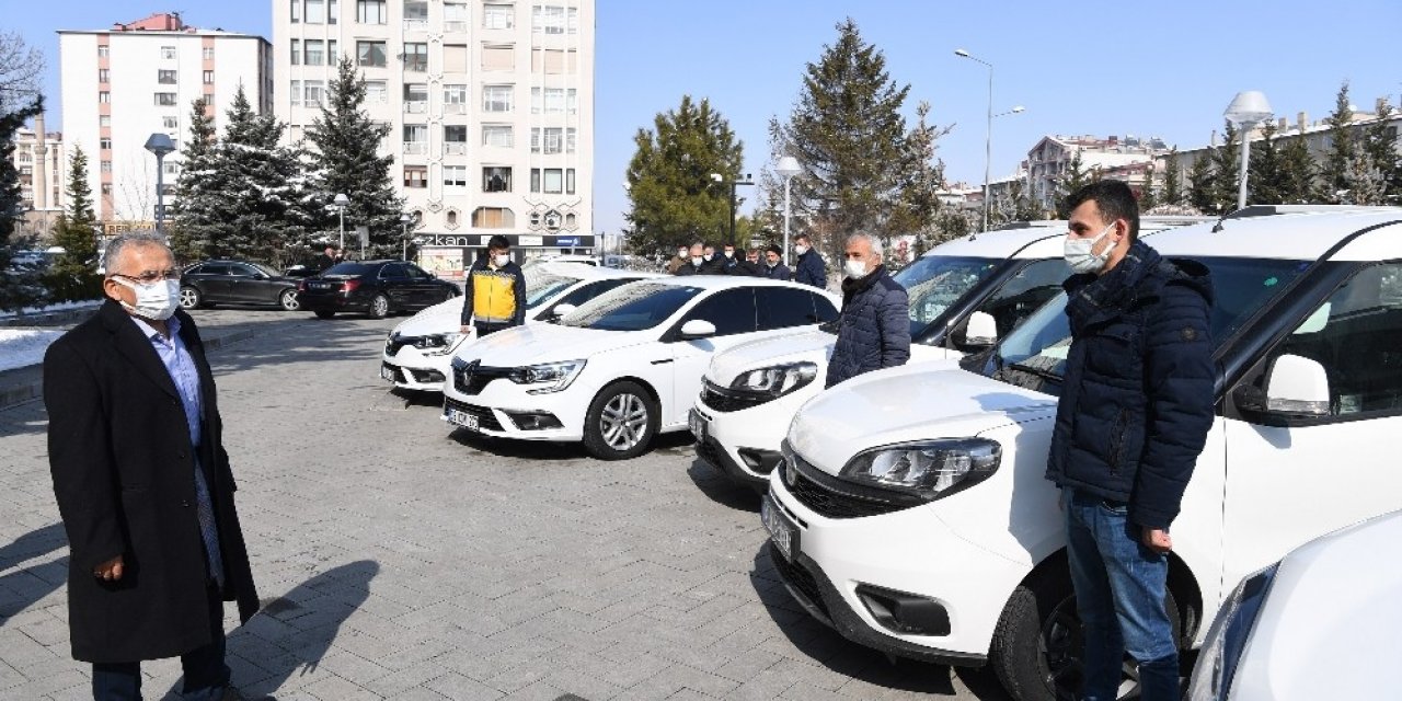 Doktor Başkandan filyasyon ve aşılamaya 24 yeni araç