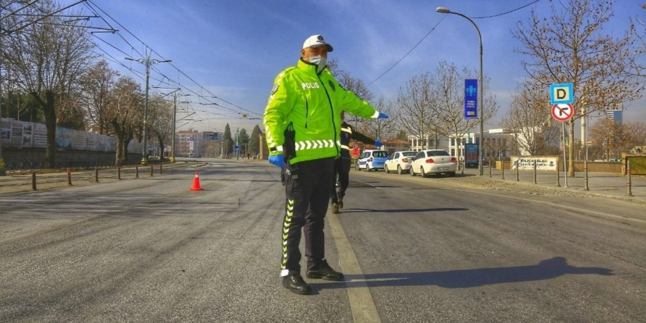 Konya’da bin 467 sürücüye ceza