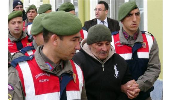 Aksaray'da Cinayet Şüphelilerine Etten Duvar!