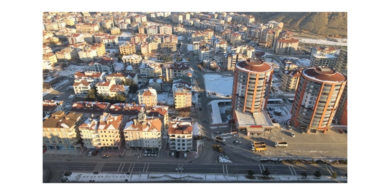 Gazi Caddesindeki altyapı çalışmaların startını Başkan Savran verdi