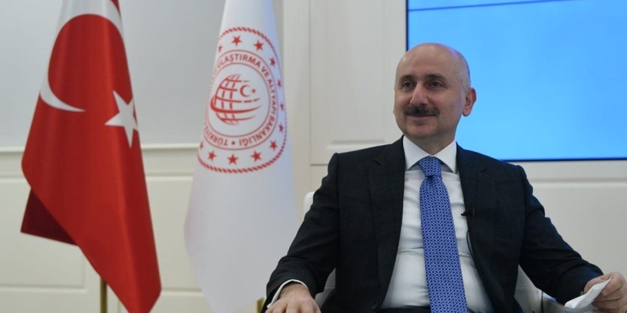 Bakan Karaismailoğlu, BTK’da gençlerle bir araya geldi