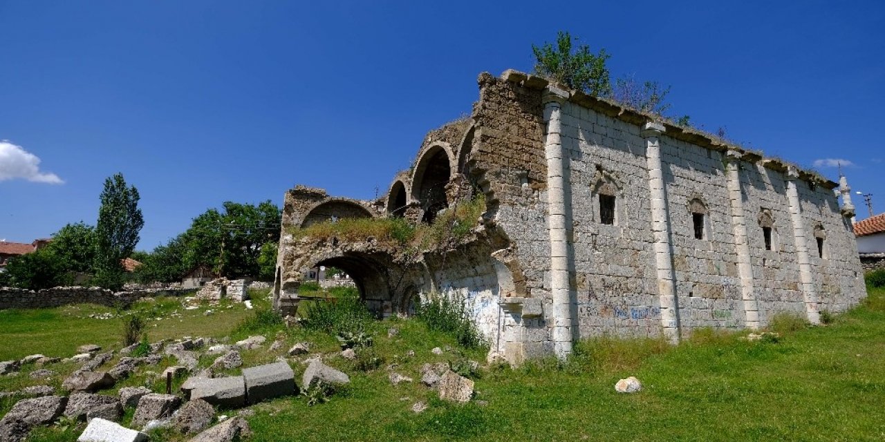 Asırlık kilise turizme kazandırılacak