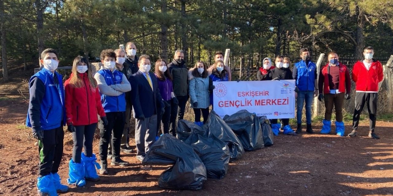 Kokakır ormanlık alanında yine çöp temizliği yapıldı