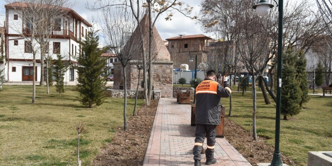 Altındağ Belediyesi’nden Hamamönü’nde temizlik çalışması