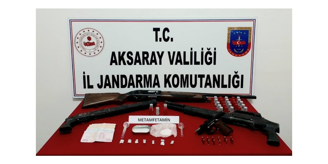 Jandarmanın uyuşturucu operasyonunda evden cephanelik çıktı