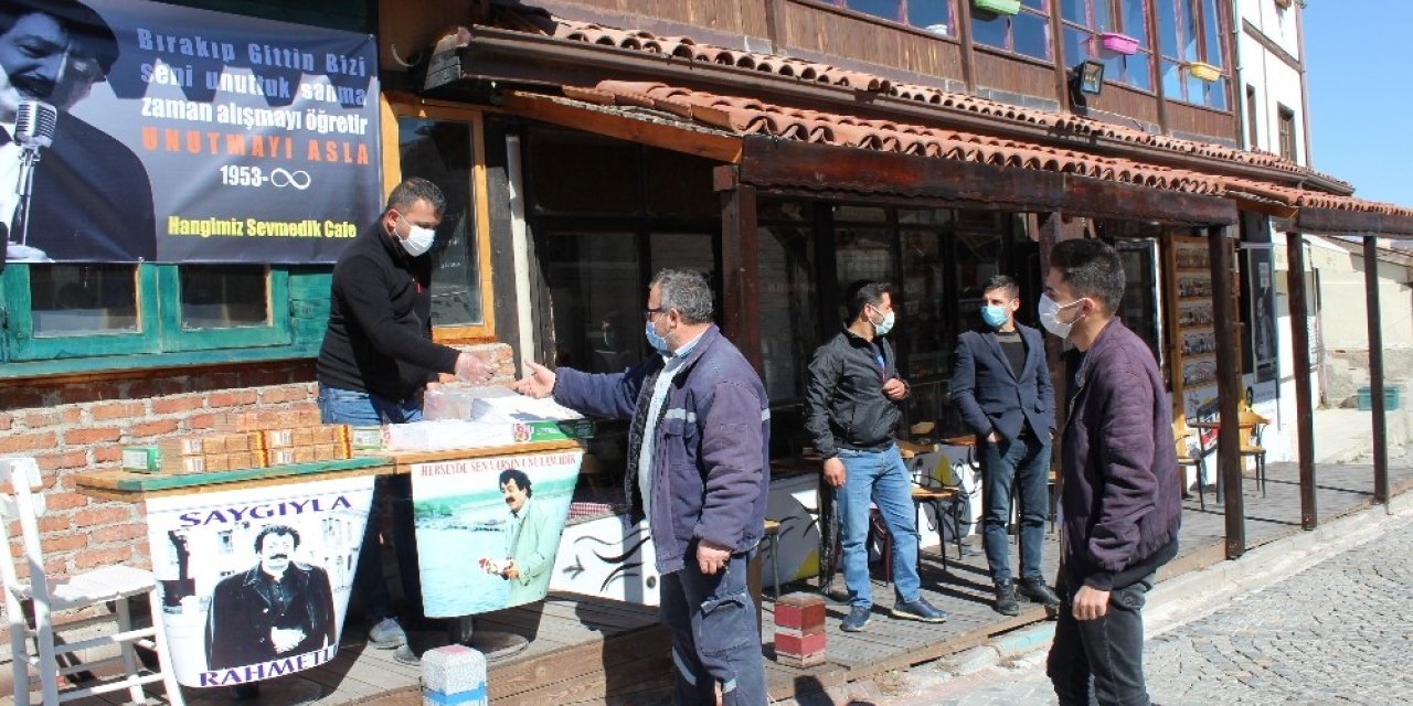 Sevenleri Müslüm Gürses’i ölüm yıl dönümünde unutmadı