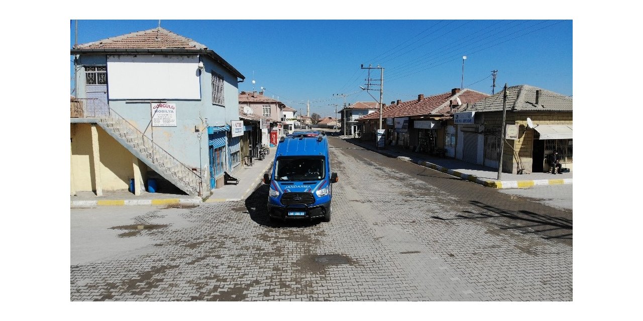 Kırmızı kategorideki Aksaray’da karantinaya alınan beldede güvenlik en üst düzeyde