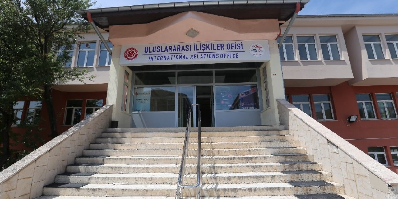 Cumhuriyet üniversitesi bu alanda 2. Oldu